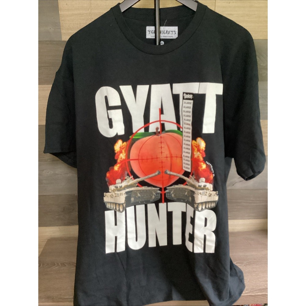 GYATT Booty HUNTER Teen Hearts Graphic T-Shirt  Size XL